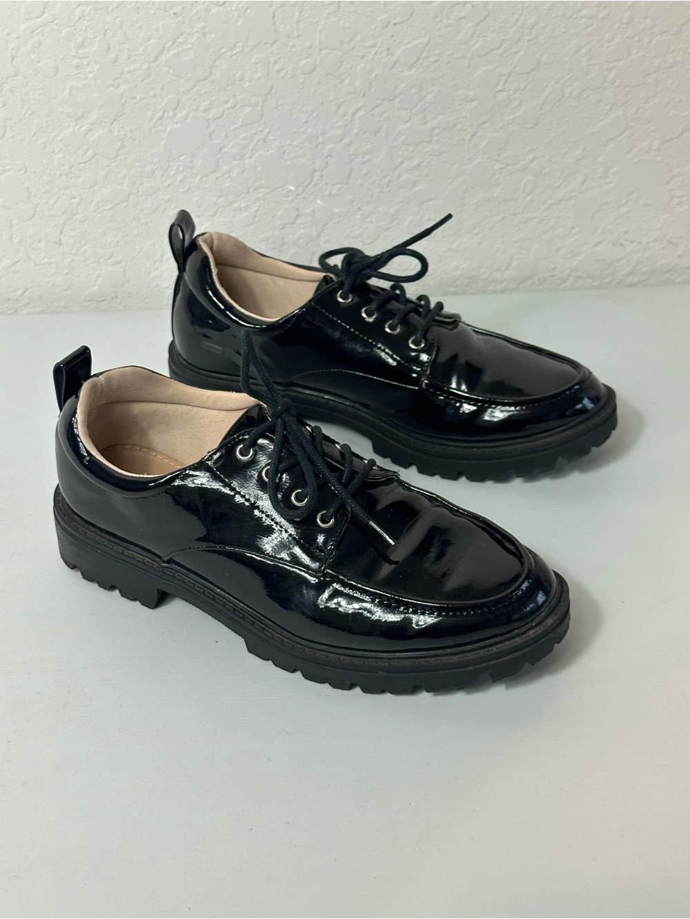 Journee Collection Black Patent Leather Oxford Chunky Heel Preppy Loafers Size 7